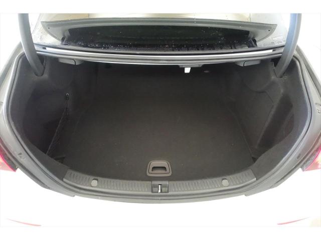 E200 スポーツ AMGラインインテリアパッケージ・レザーエクスクルーシブパッケージ