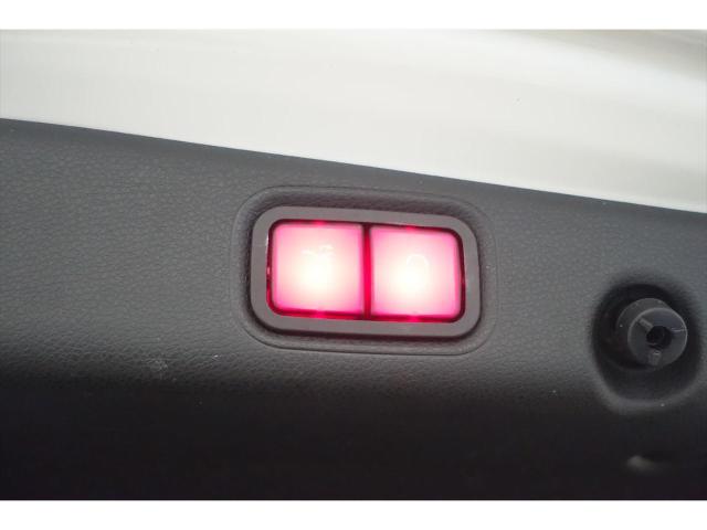 E200 スポーツ AMGラインインテリアパッケージ・レザーエクスクルーシブパッケージ