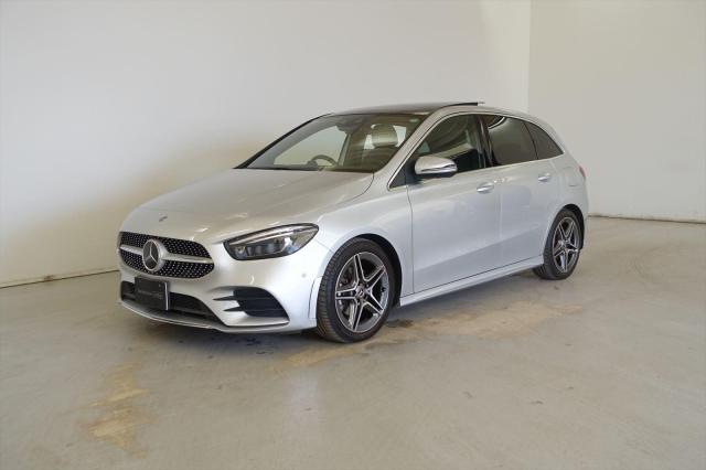 B180 AMGライン AMGレザーエクスクルーシブパッケージ・レーダーセーフティパッケージ・アドバンスドパッケージ・ナビゲーションパッケージ