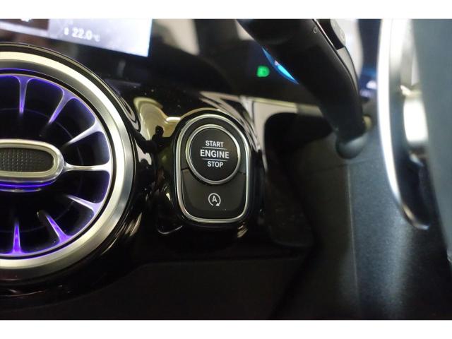 メルセデス‐AMG GLA45 S 4MATIC+