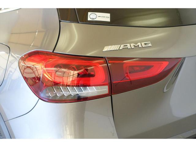 メルセデス‐AMG GLA45 S 4MATIC+