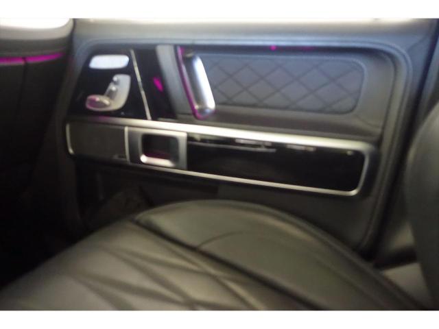 メルセデス‐AMG G63 AMGレザーエクスクルーシブパッケージ