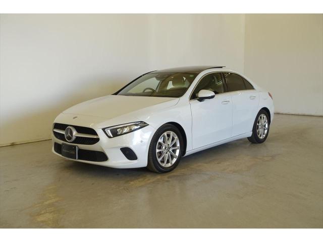 A250 4MATIC セダン レザーエクスクルーシブパッケージ・レーダーセーフティパッケージ・アドバンスドパッケージ・ナビゲーションパッケージ