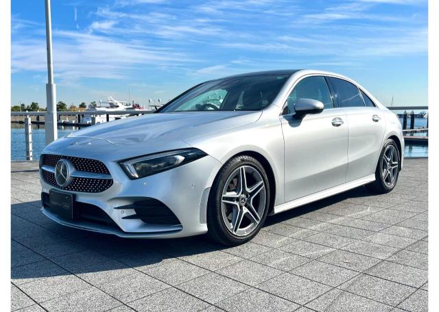A180 スタイル セダン AMGライン AMGレザーエクスクルーシブパッケージ・レーダーセーフティパッケージ・アドバンスドパッケージ・ナビゲーションパッケージ