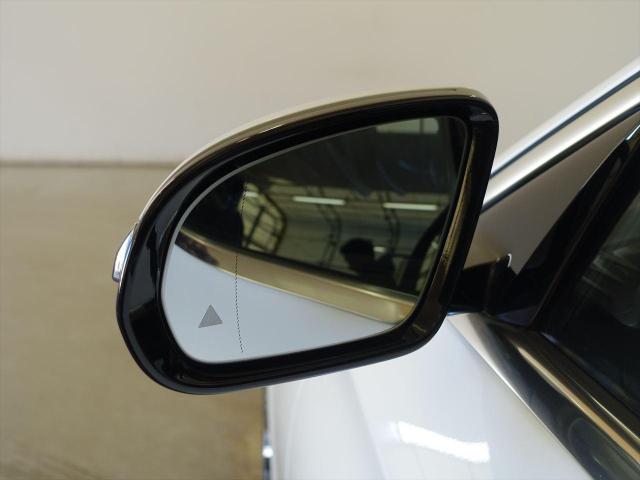 E200 4MATIC スポーツ AMGラインインテリアパッケージ・エクスクルーシブパッケージ