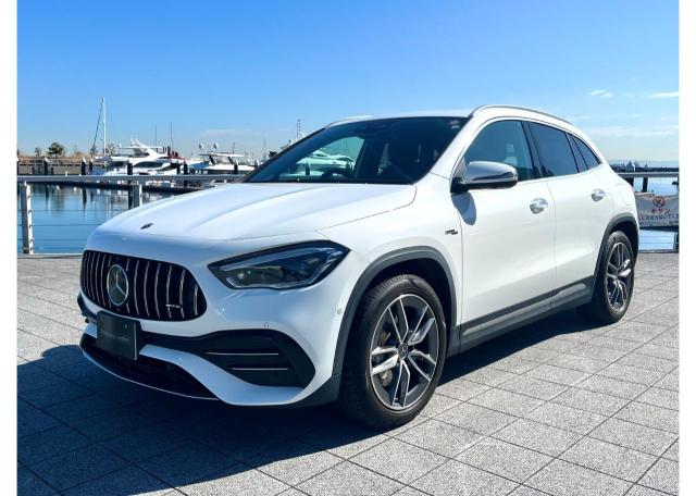 メルセデス‐AMG GLA35 4MATIC