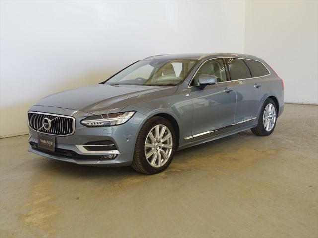 V90 D4 インスクリプション