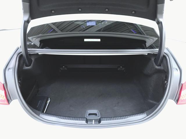 C180 アバンギャルド AMGライン ベーシックパッケージ