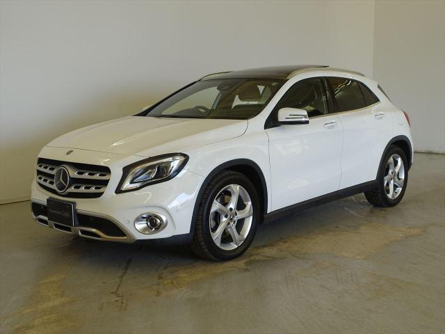 GLA220 4MATIC レーダーセーフティパッケージ・プレミアムパッケージ