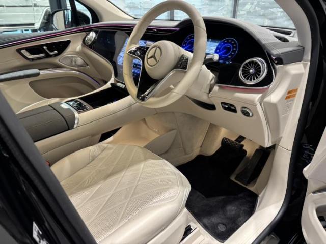 EQS580 4MATIC SUV スポーツ ショファーパッケージ