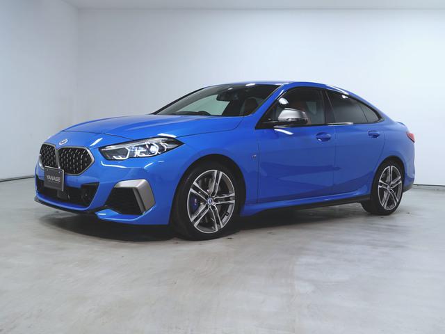 M235i xDrive グランクーペ