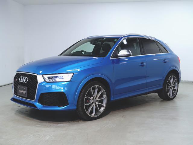 RS Q3 ベースグレード