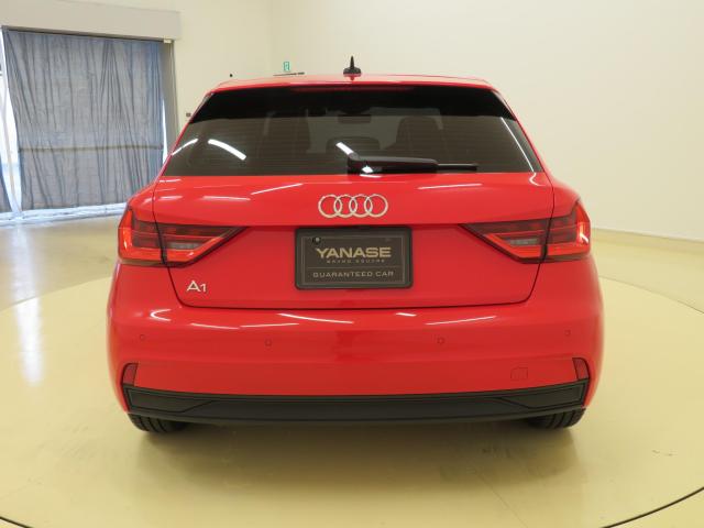 アウディ A1 スポーツバック 25 TFSI
