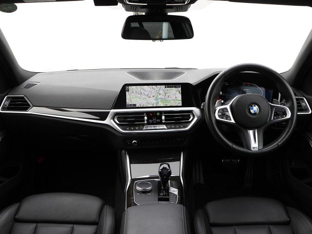 320d ツーリング xDrive Mスポーツ