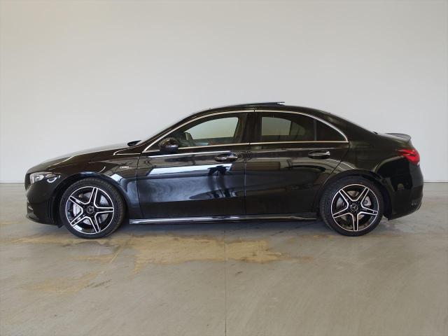 メルセデス‐AMG A35 4MATIC セダン AMGアドバンスドパッケージ・ナビゲーションパッケージ