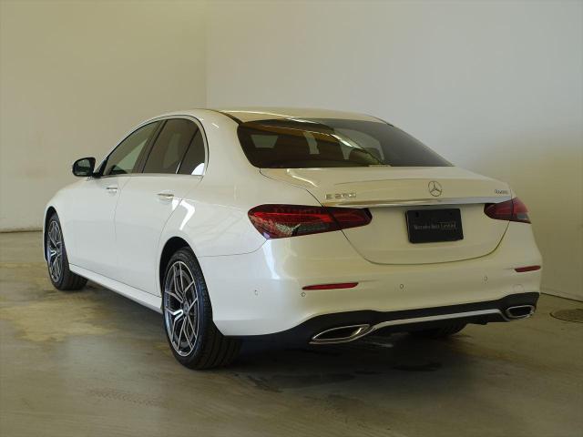 E200 4MATIC スポーツ AMGラインインテリアパッケージ・エクスクルーシブパッケージ