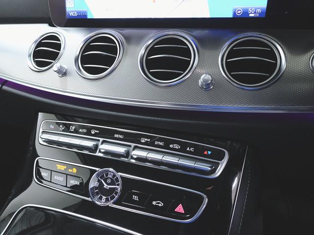 E200 4マチック アバンギャルド レザーパッケージ