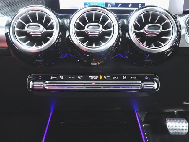 GLB200 d AMGレザーエクスクルーシブパッケージ AMGライン ナビゲーションパッケージ アドバンスドパッケージ