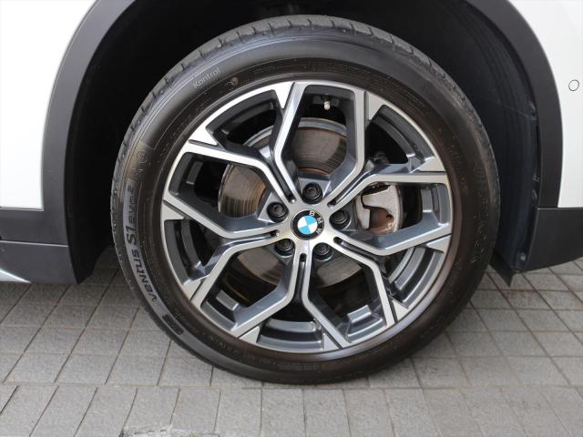 X1 xDrive18d xライン