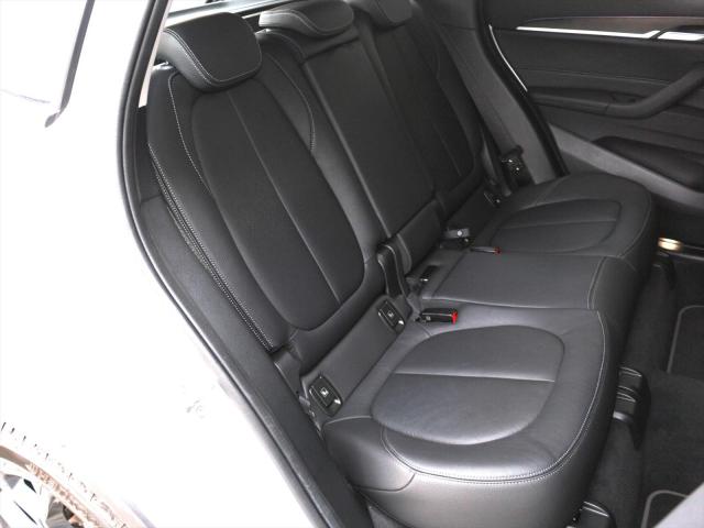 X1 xDrive18d xライン