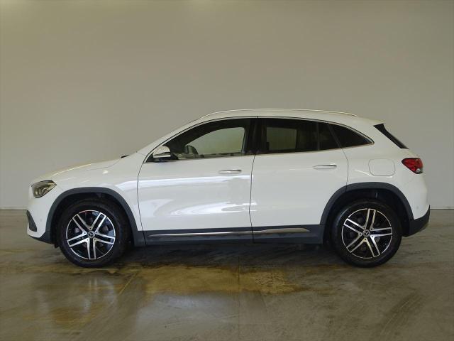 GLA200 d 4MATIC ナビゲーションパッケージ