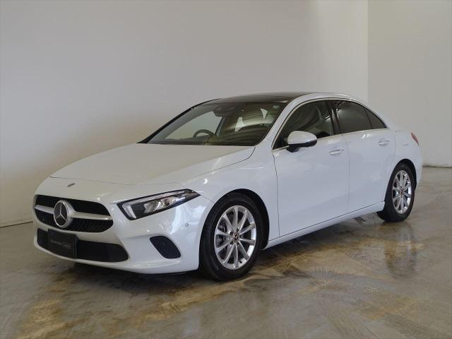 A250 4MATIC セダン レザーエクスクルーシブパッケージ・レーダーセーフティパッケージ・アドバンスドパッケージ・ナビゲーションパッケージ