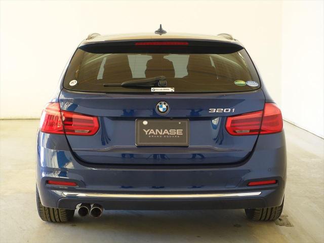 320i ツーリング ラグジュアリー