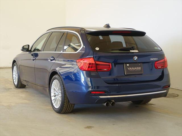 320i ツーリング ラグジュアリー