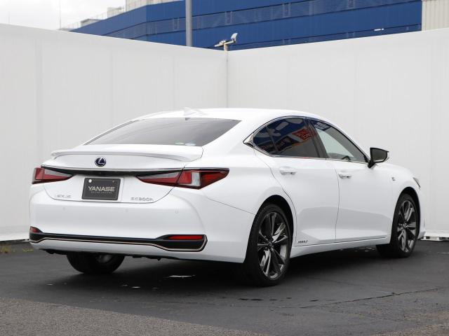 ES300h Fスポーツ