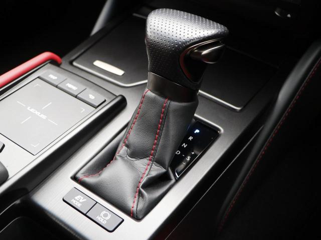 ES300h Fスポーツ