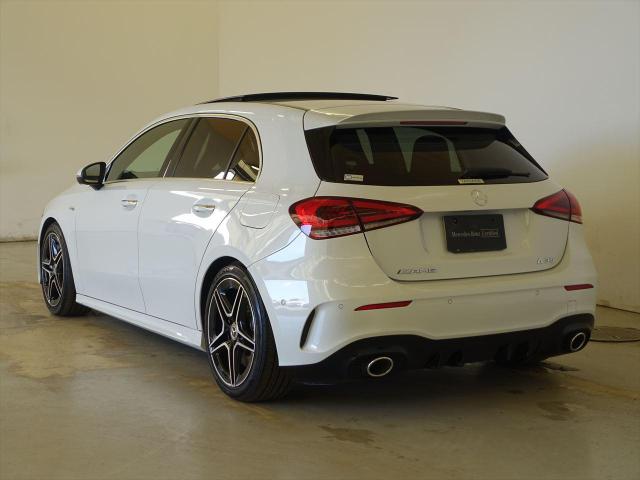 メルセデス‐AMG A35 4MATIC AMGパフォーマンスパッケージ・AMGアドバンスドパッケージ・ナビゲーションパッケージ