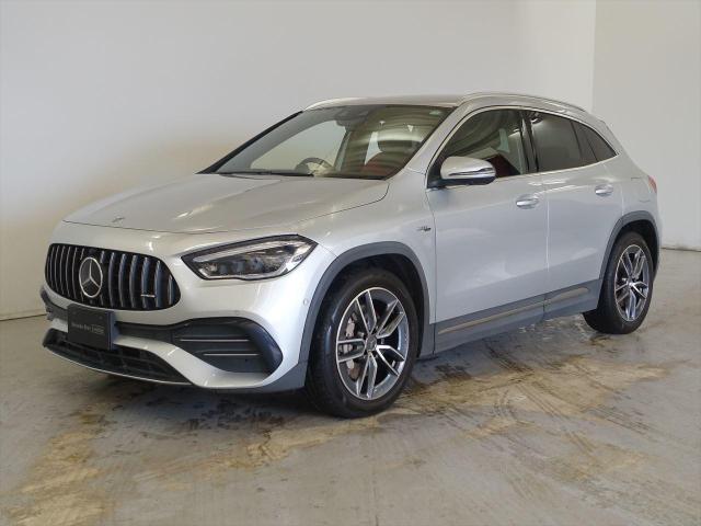 メルセデス‐AMG GLA35 4MATIC AMGアドバンスドパッケージ・ナビゲーションパッケージ