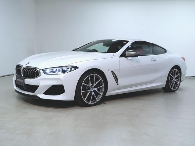 M850i xDrive クーペ