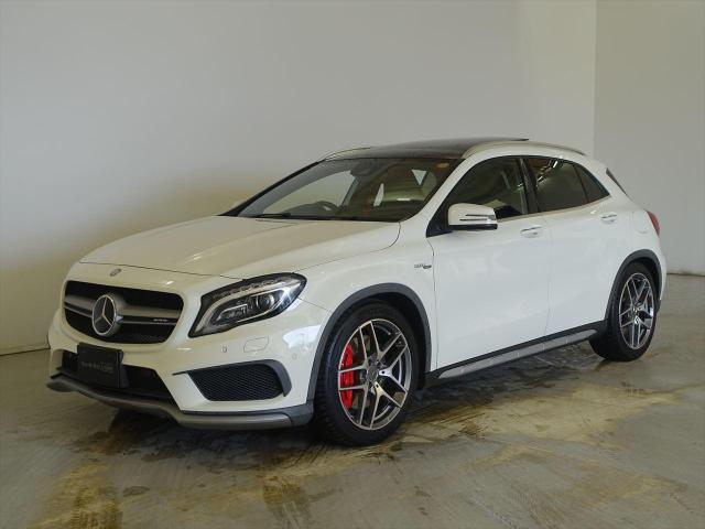 メルセデス-AMG GLA45 4MATIC