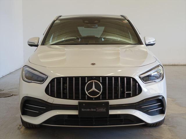メルセデス‐AMG GLA35 4MATIC AMGパフォーマンスパッケージ・AMGアドバンスドパッケージ・ナビゲーションパッケージ