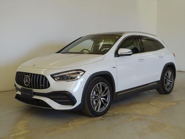 メルセデス‐AMG GLA35 4MATIC AMGパフォーマンスパッケージ・AMGアドバンスドパッケージ・ナビゲーションパッケージ