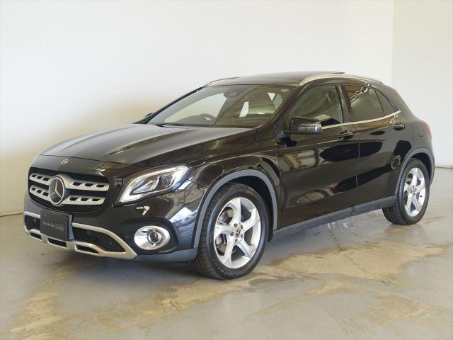 GLA220 4MATIC レザーエクスクルーシブパッケージ・レーダーセーフティパッケージ