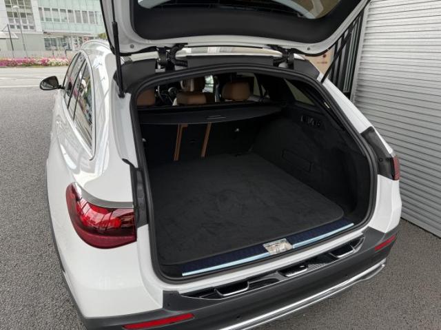 E220 d 4MATIC オールテレイン エクスクルーシブパッケージ