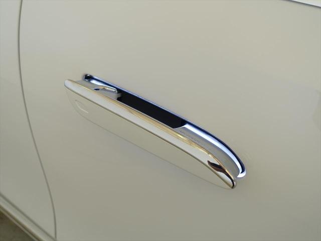 E220 d アバンギャルド AMGラインパッケージ