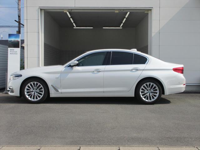 523i ラグジュアリー