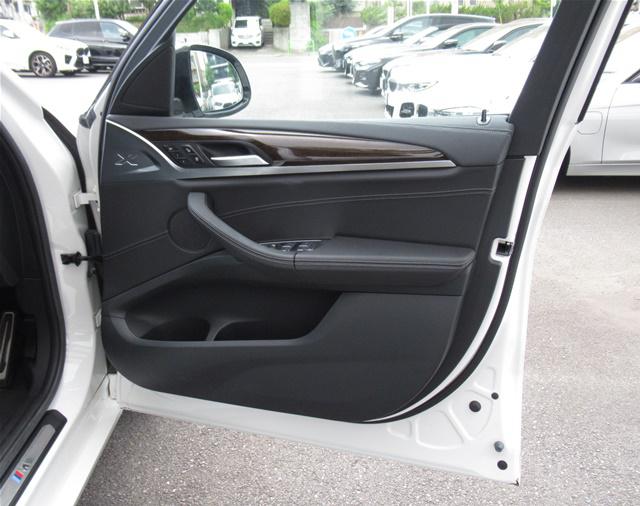 xDrive20d Mスポーツ