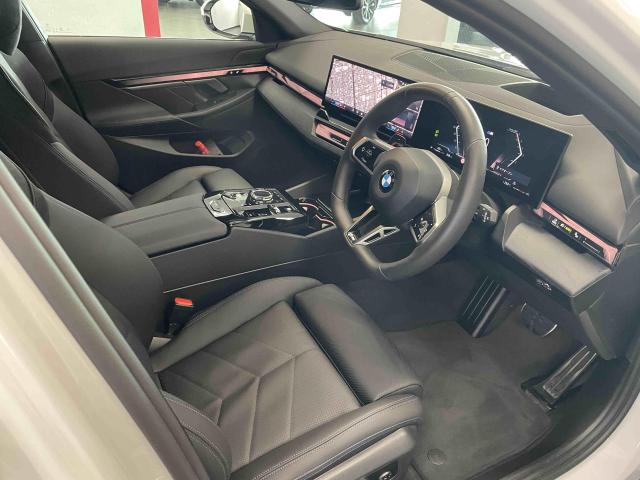 523d xDrive Mスポーツ