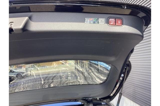 C220 d ステーションワゴン アバンギャルド レザーエクスクルーシブパッケージ・ベーシックパッケージ