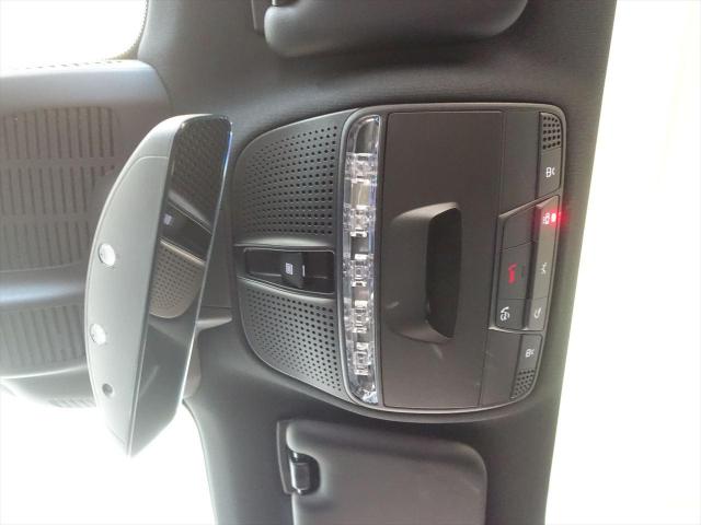 E200 スポーツ AMGインテリアパッケージ・エクスクルーシブパッケージ