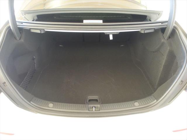 E200 スポーツ AMGインテリアパッケージ・エクスクルーシブパッケージ