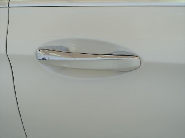 E200 スポーツ AMGインテリアパッケージ・エクスクルーシブパッケージ