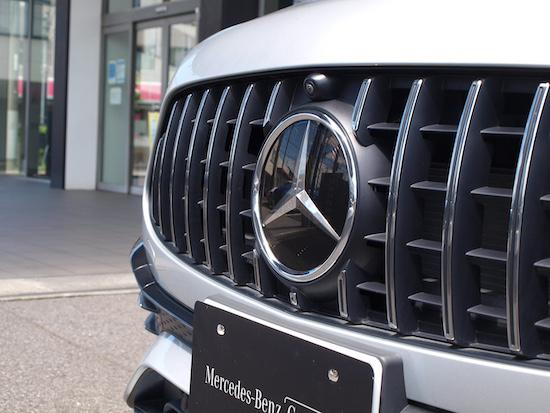 メルセデス‐AMG GLA35 4MATIC AMGパフォーマンスパッケージ・AMGアドバンスドパッケージ