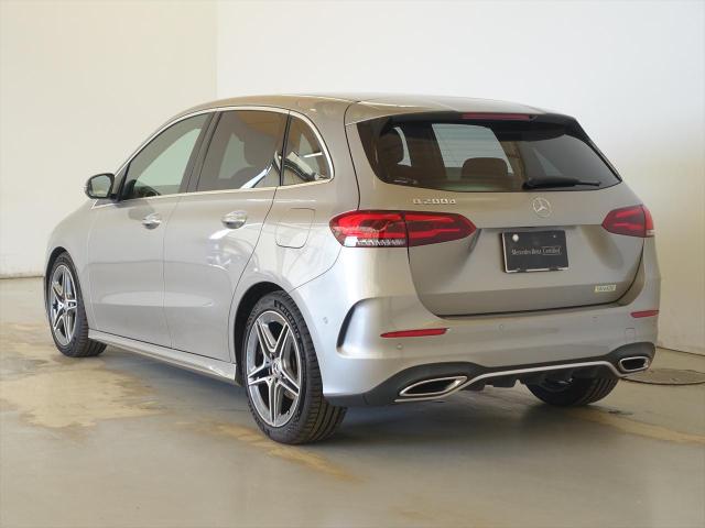 B200 d レザーエクスクルーシブパッケージ・レーダーセーフティパッケージ・アドバンスドパッケージ・ナビゲーションパッケージ