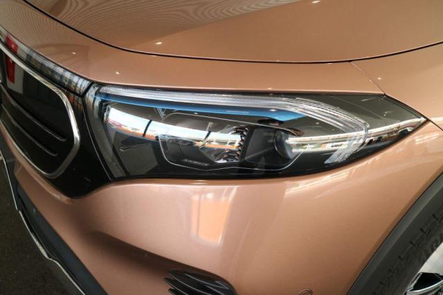 EQB350 4マチック