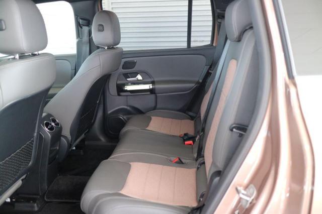 EQB350 4マチック